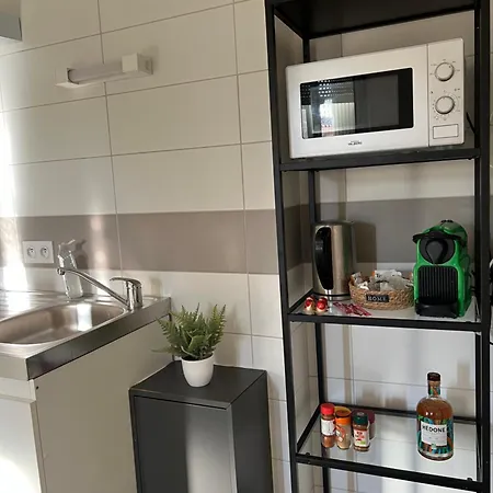 Cosy Studio Hyper Centre Avec Kitchenette & Climatisation Carpentras Esterno foto