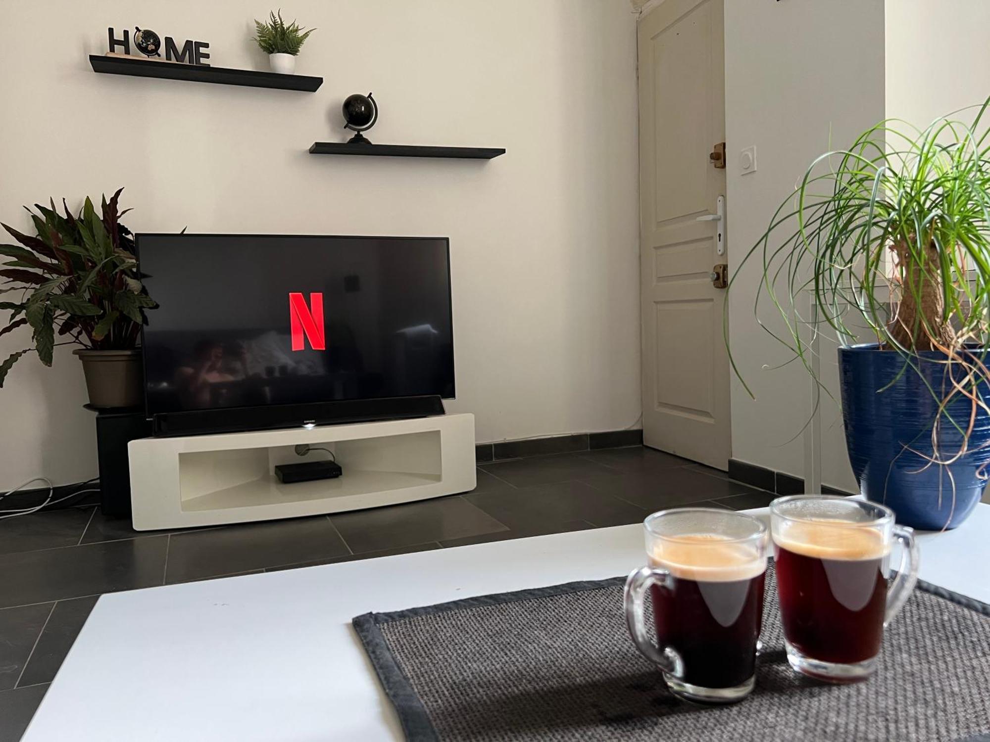 Cosy Hyper Centre Avec Kitchenette & Climatisation * Carpentras